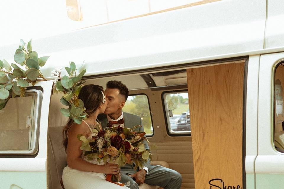 Kissing booth