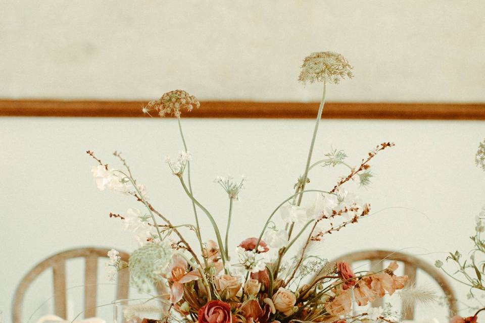 Wild organic centerpiece