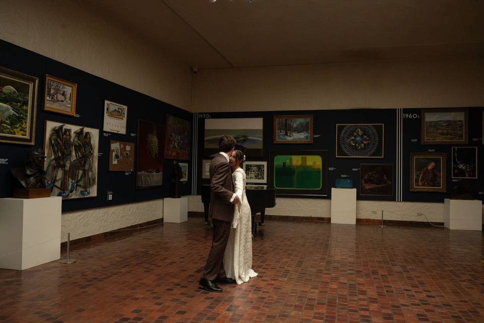 glass-wedding2026-36-f992a0e9-1500-d0gv-2500.jpg
