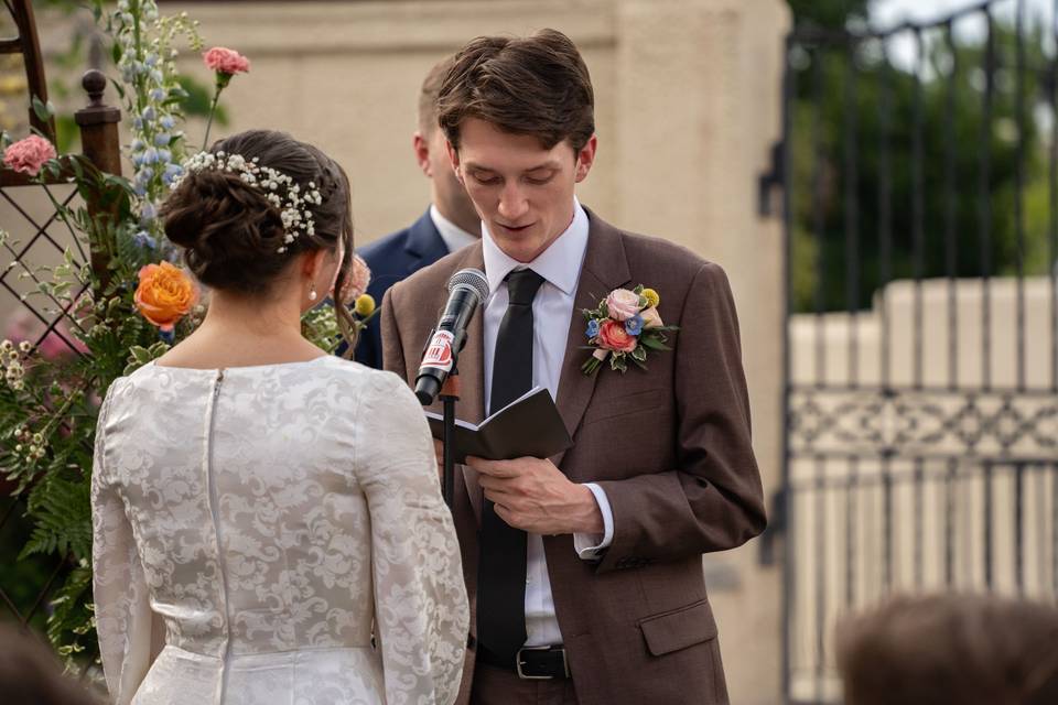 glass-wedding2026-45-4ff37ec3-1500-d0gv-2500.jpg