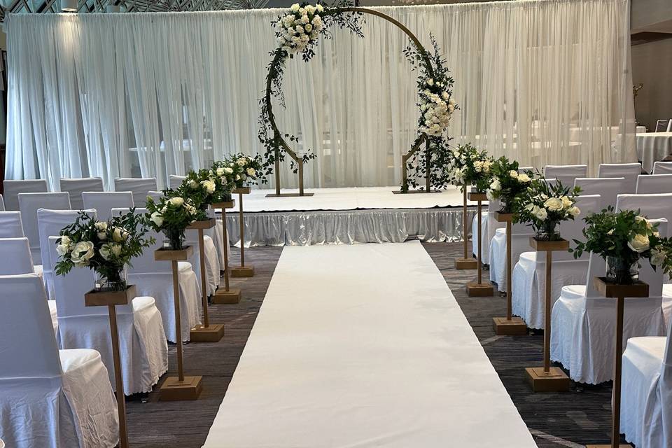 Partial coverage arch