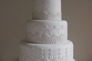 White Lace Cake