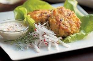 Gourmet Crab Cakes with Old Bay Remoulade