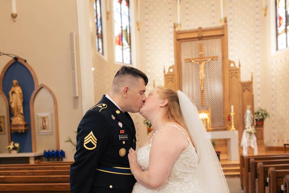 Church couple portraits2