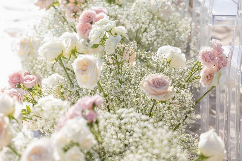 Wedding - Florals for aisle