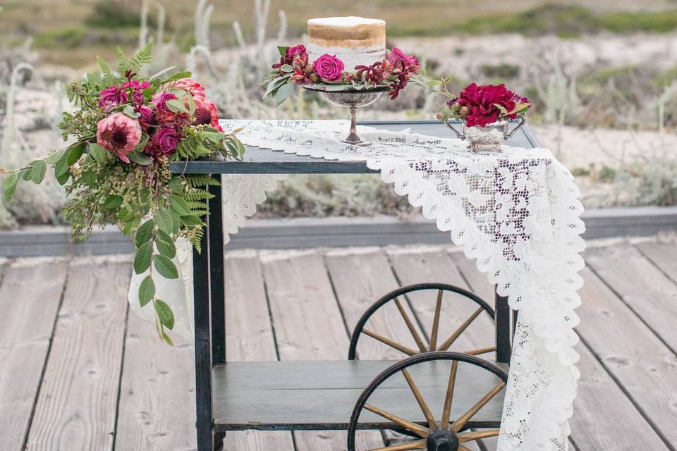 The brass trolley | Laura Hernandez Photography