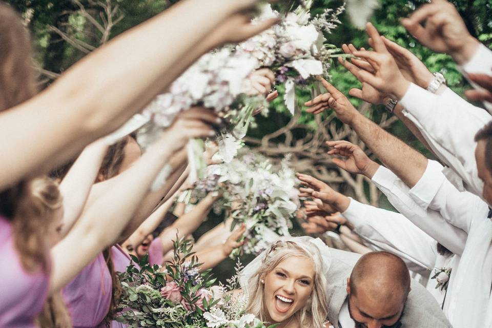 Newlyweds! - Photography by cezann ricci