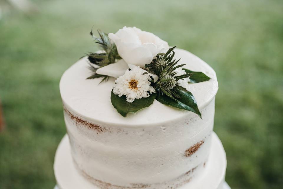 Naked wedding cake