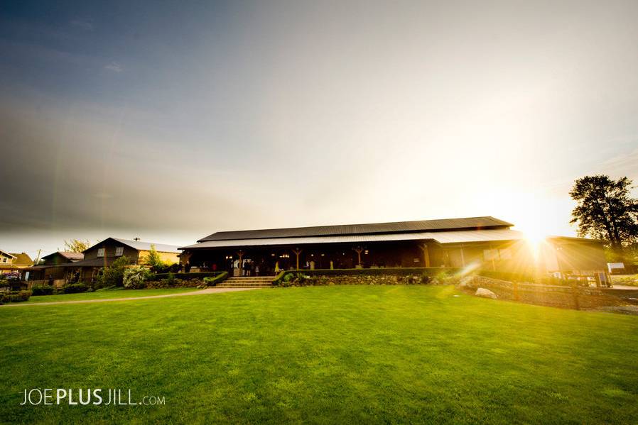 Outdoor Ceremony Site / Patio