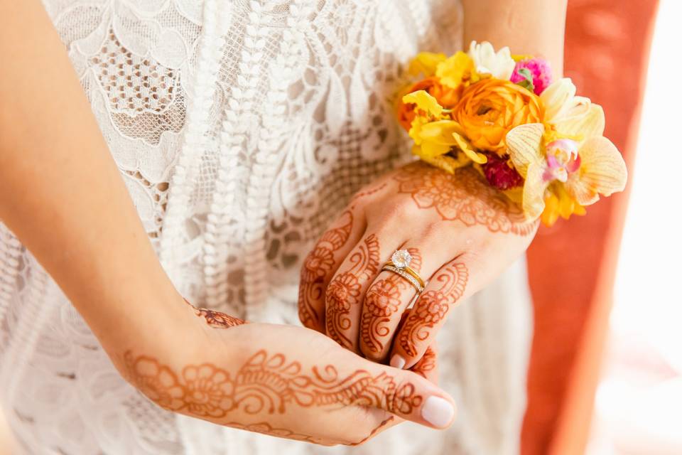 Wrist corsage