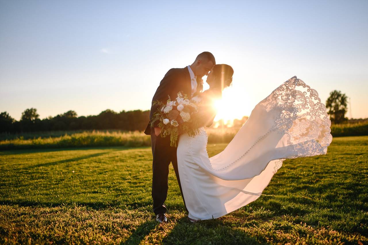 The Pickwick Place - Rooftop Weddings - Bucyrus, OH - WeddingWire