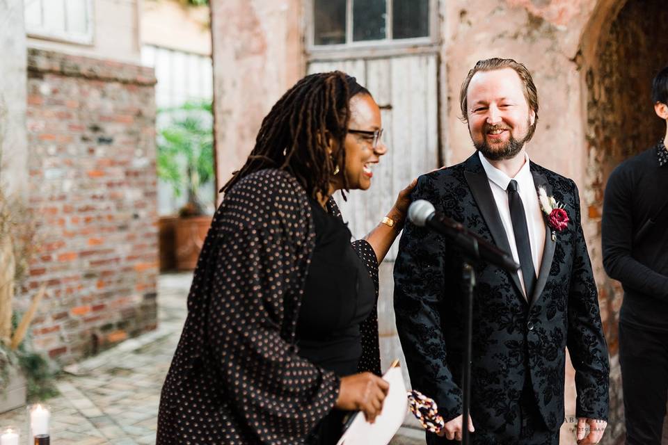 Couple at the altar w/ LaToya