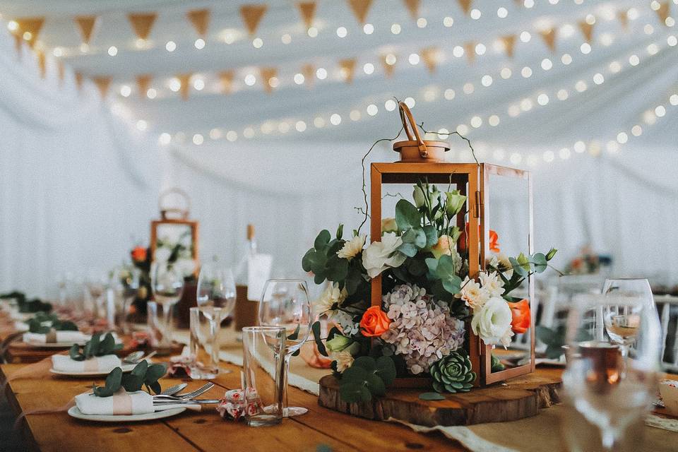 Rustic Floral Table Décor