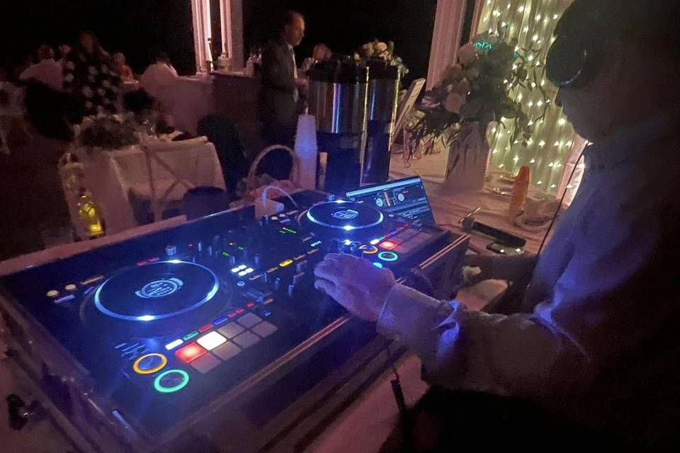DJ Controller