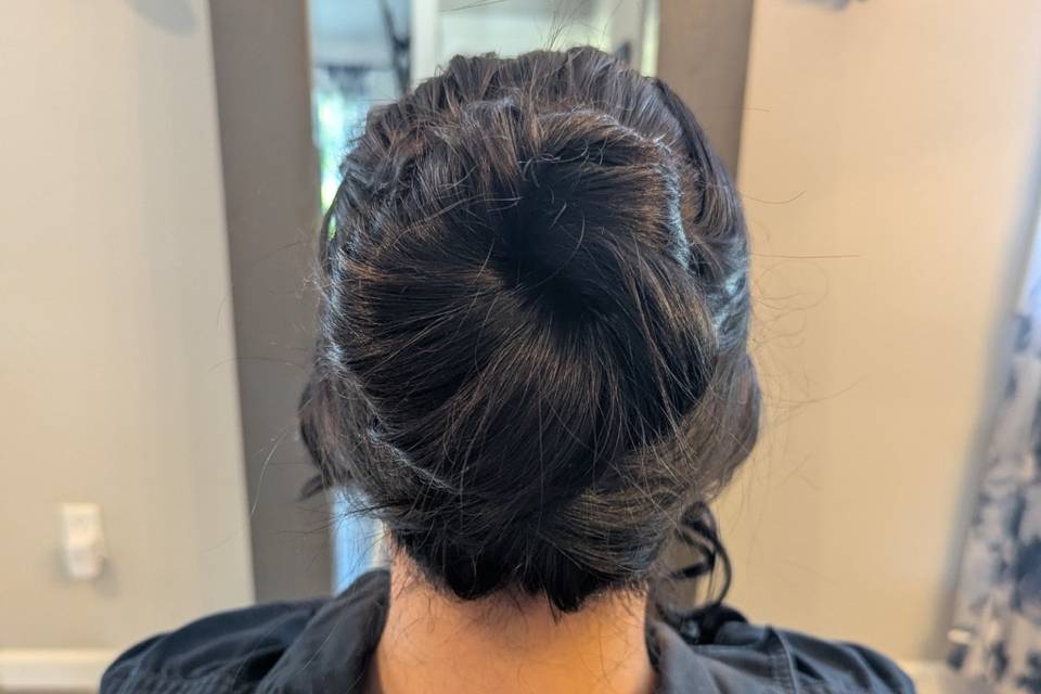 Middle updo