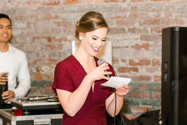 Maid of Honor saying a few words about the Bride & Groom