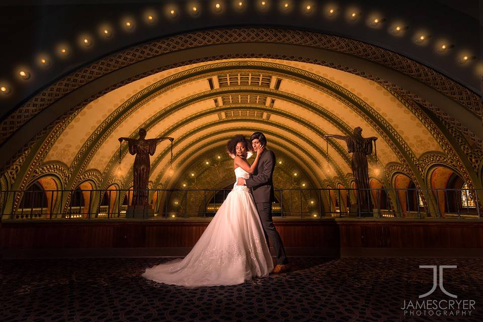 Even indoors, wedding photos can be amazing and truly epic!