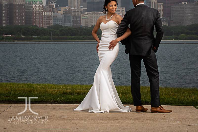 The Chicago Skyline is always a beautiful backdrop for amazing wedding photos.