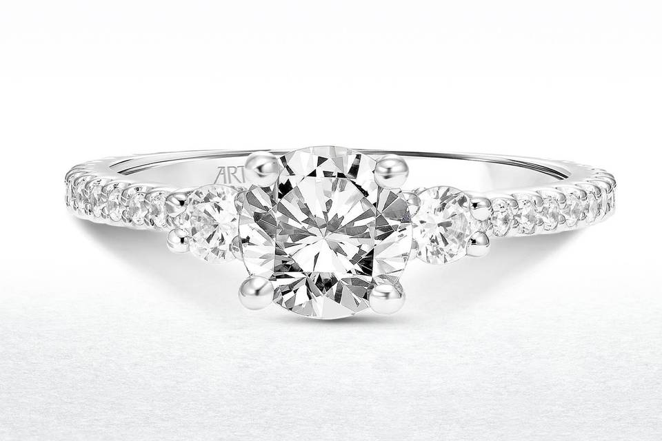 Diamond engagement ring