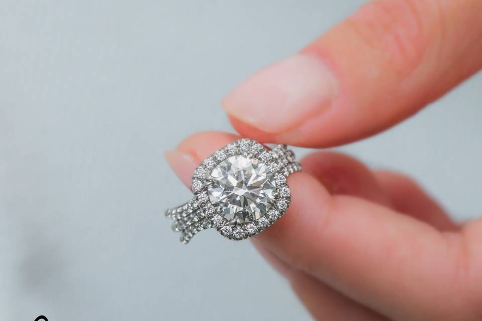 Diamond engagement ring