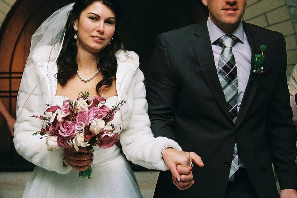 Amy & Garth's wedding was so romantic amid all the flowers at Garfield Park Conservatory.