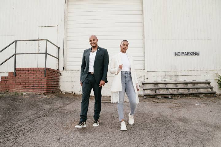 Engagement Photo Styling