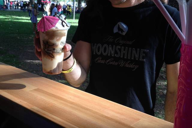 Maui Wowi Hawaiian Coffees and Smoothies