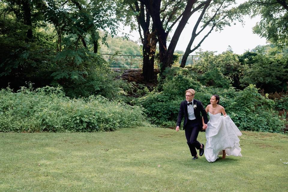 Leslie Cole Weddings