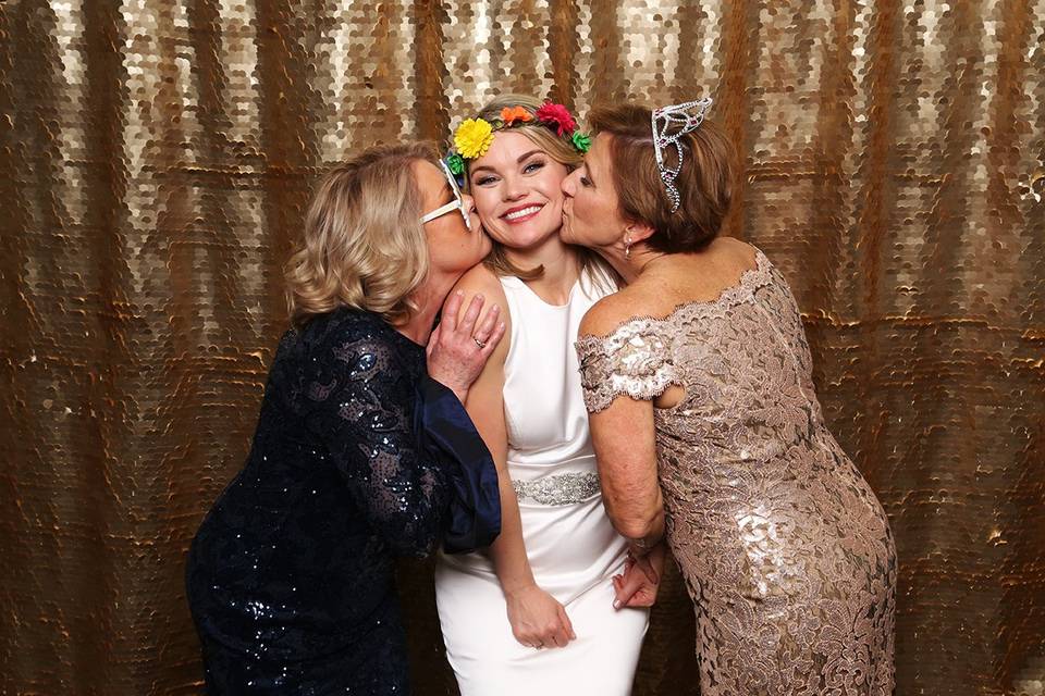 Snap Me Crazy Photo Booths
