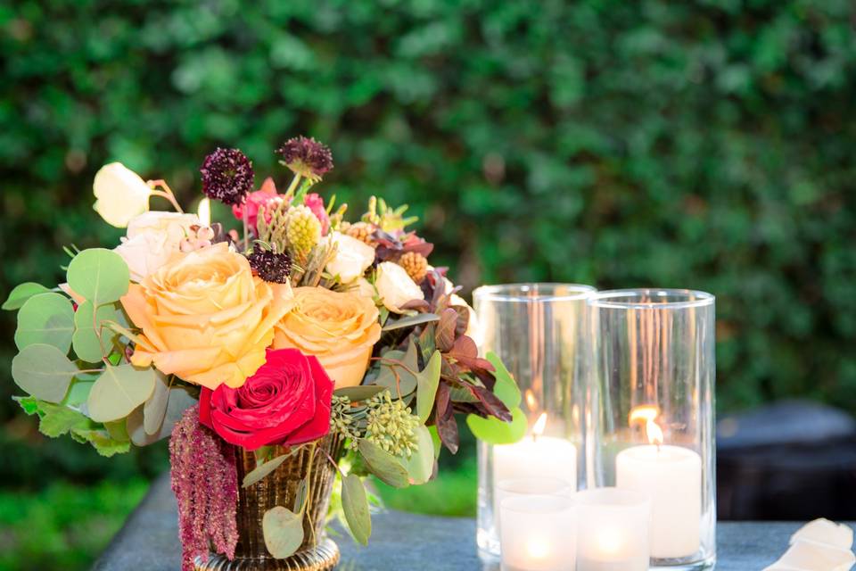 Cocktail table decor
