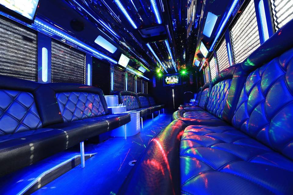 limo-legacy-13-limo-bus-30-passenger-interior_1.jpg