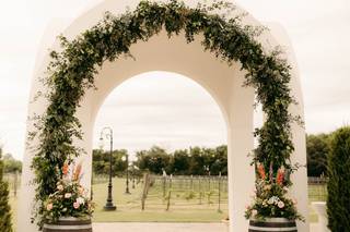 Haak Vineyards & Winery