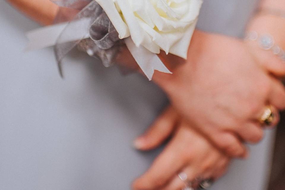 Wrist corsage