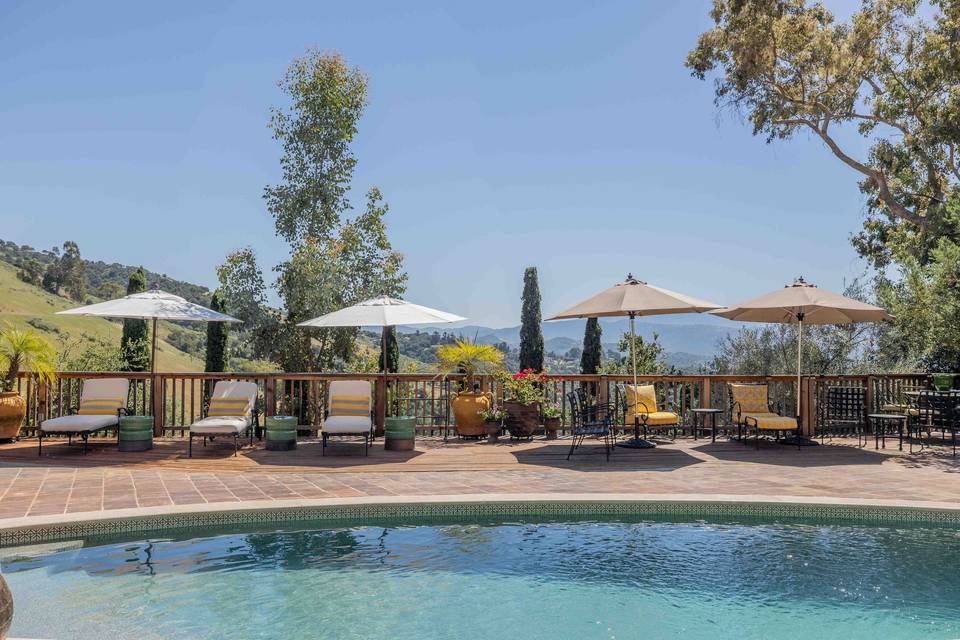Valley View Patio