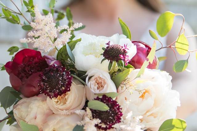 Blush and burgundy bouquet