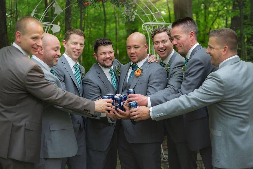 Groomsmen portraits