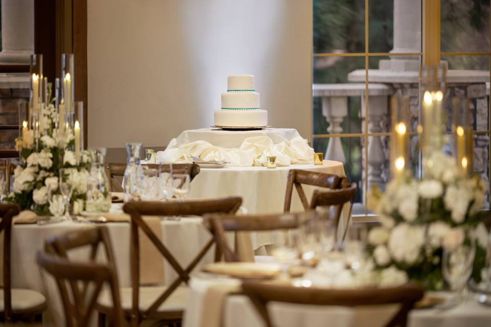 Cake table