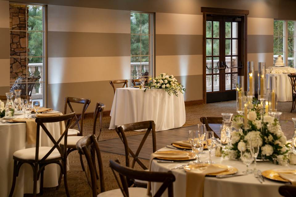 Sweetheart table