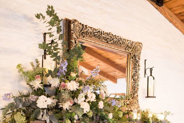 Winter Wedding Fireplace