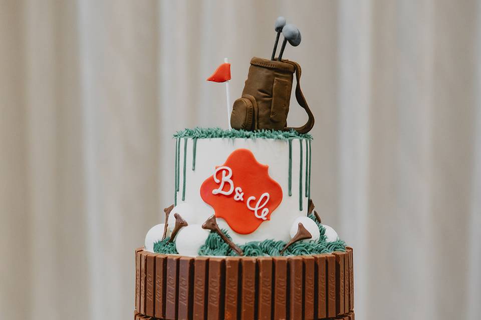 Golf inspired groom's cake