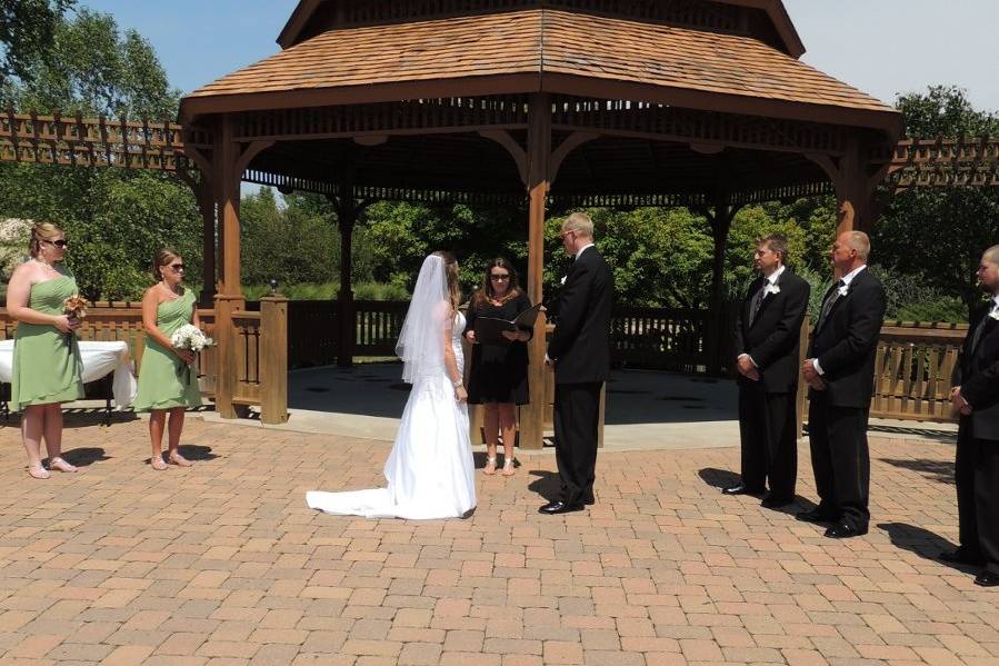 Weddings Iowa - Officiant