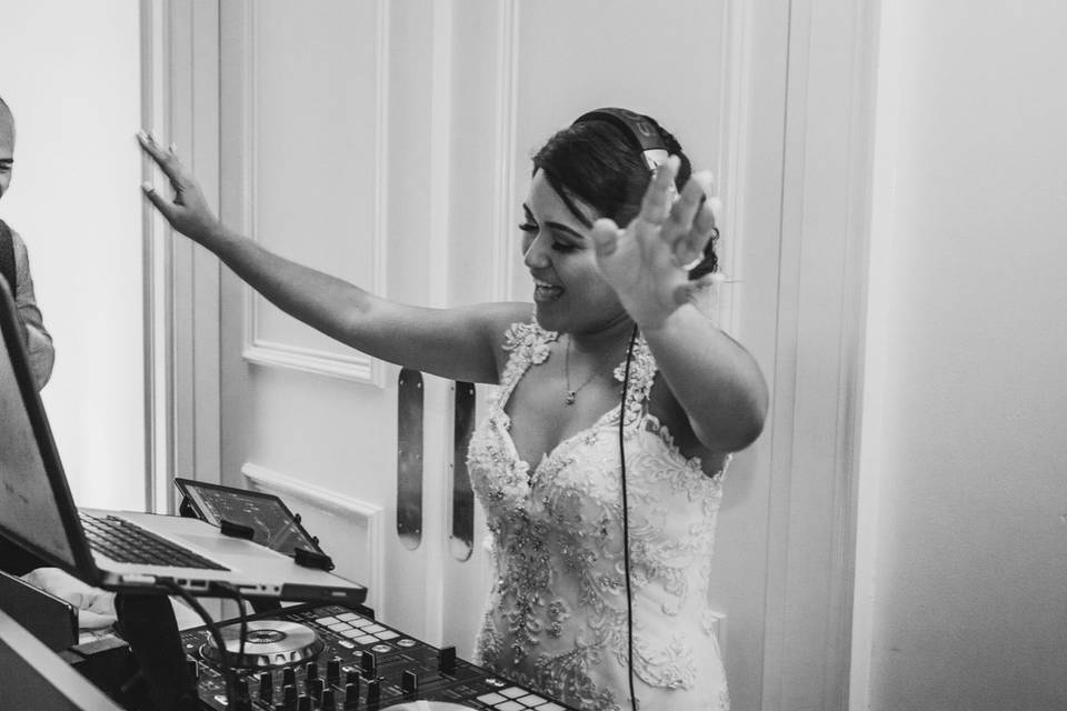 DJ BRIDE@kaitlynamyphotography