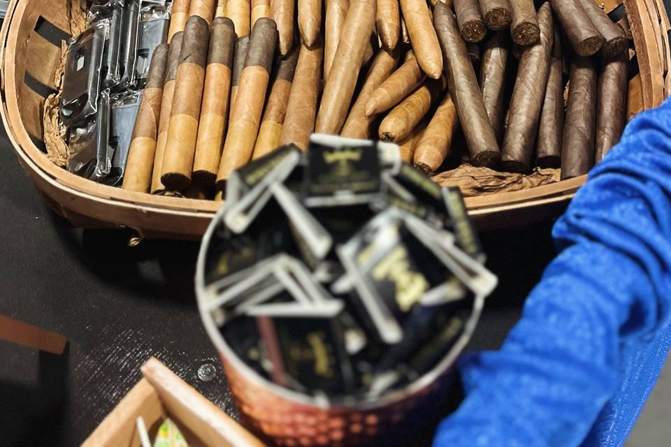 Smooth to strong cigars