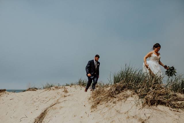Dune wedding in manistee, mi