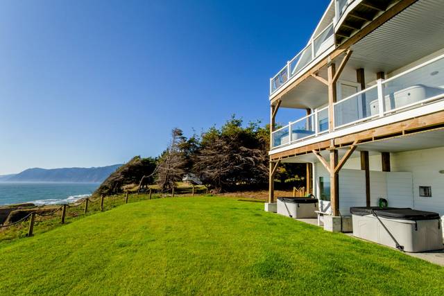 Soyglass Inn Lawn