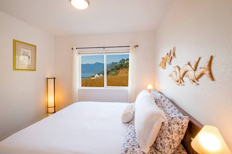 King bed at Magnificent