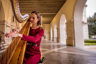 Brittany Burns, Harpist