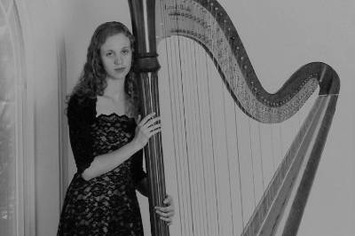 Brittany and the harp