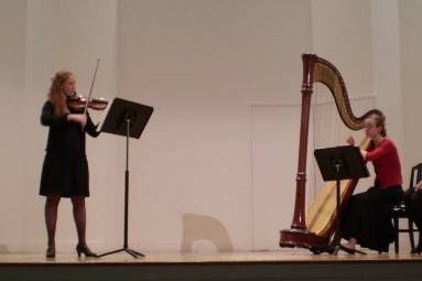 Brittany Burns, Harpist