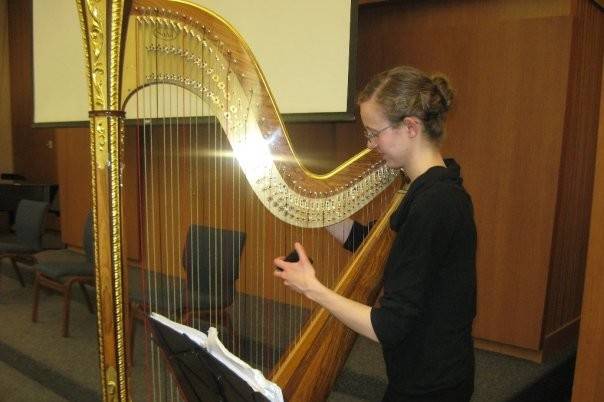 Brittany Burns, Harpist